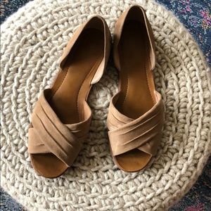 Franco Sarto 💓 Tan 💓 Open Toe Flats